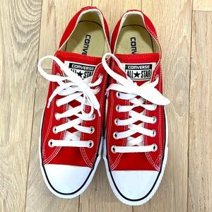 Converse - Women’s Chuck Taylor All Star - Red